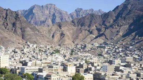 肯尼亚选手包揽上海国际10公里精英赛男女组冠军|m6最新官网(图1) 米乐M6官方入口